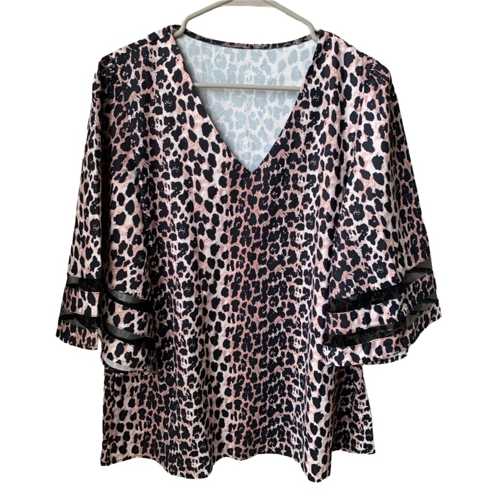 JOUICA Women’s Black Tan White Animal Print Short Semi-sheer Sleeves Blouse